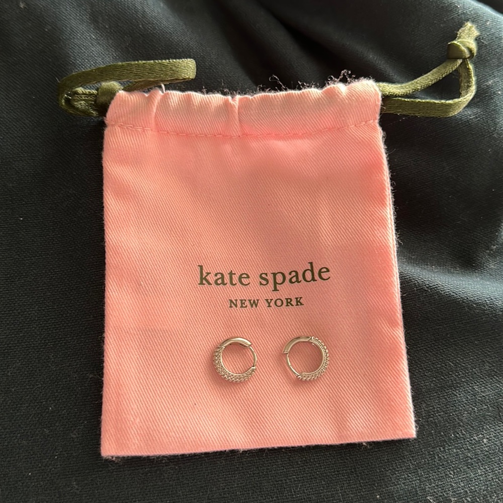 pave small hoops